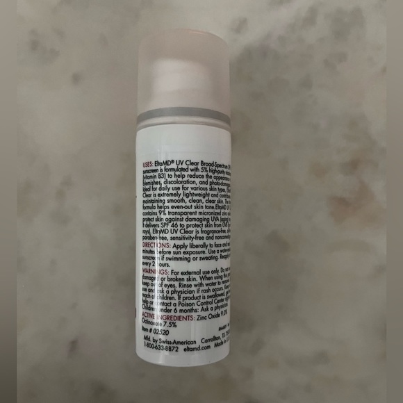 EltaMD UV Clear Tinted Broad-Spectrum SPF 46 EXP 4/2025 New In Box 1.7oz - Picture 8 of 10